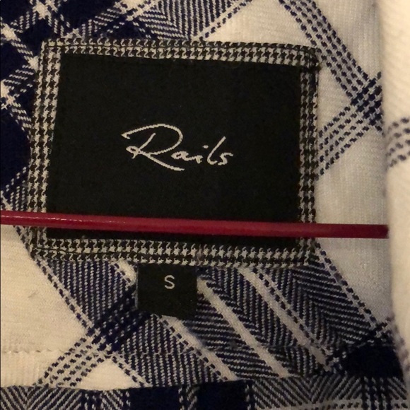 Rails button up - Picture 2 of 3